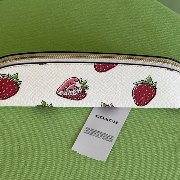 COACH NOTEBOOK + PENCIL CASE STRAWBERRY PRINT (SET):NWT STRAWBERRIES CAO44/CAP08 - Picture 10 of 16